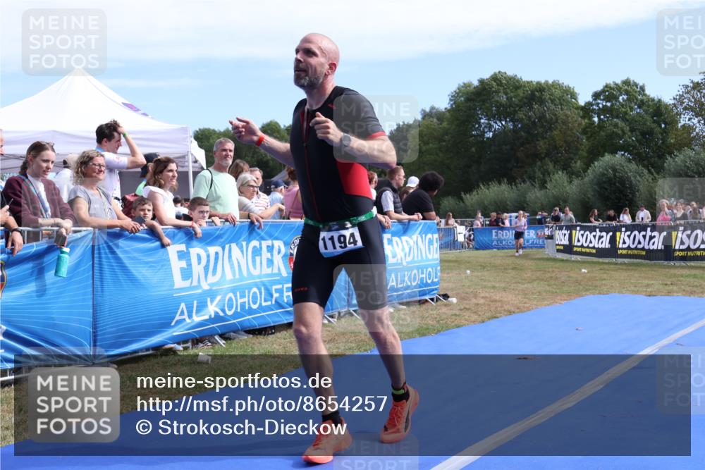 31.08.2025 - Elbe Triathlon Hamburg Strokosch-Dieckow http://msf.ph/oto/8654257 31.08.2025 11:33:31 Ziel 756, 1194 meine-sportfotos.de