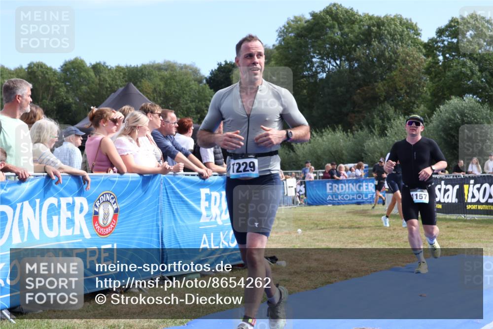 31.08.2025 - Elbe Triathlon Hamburg Strokosch-Dieckow http://msf.ph/oto/8654262 31.08.2025 11:33:41 Ziel 1157, 1229 meine-sportfotos.de