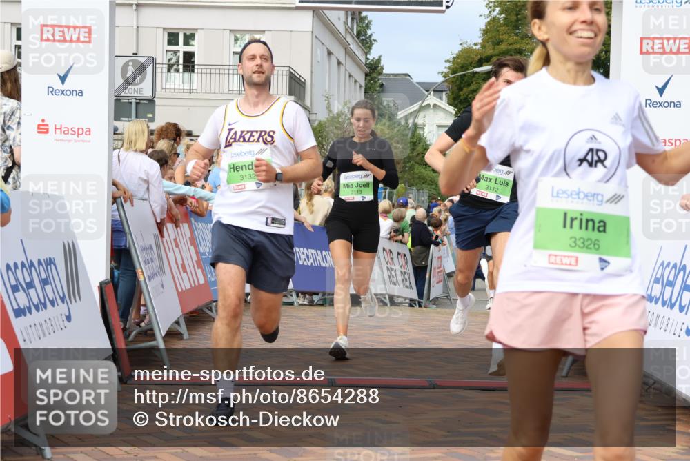 31.08.2025 - 21. Blankeneser Heldenlauf Strokosch-Dieckow http://msf.ph/oto/8654288 31.08.2025 11:04:40 Ziel 3132, 3113, 3112, 3697, 3326, 3017 meine-sportfotos.de