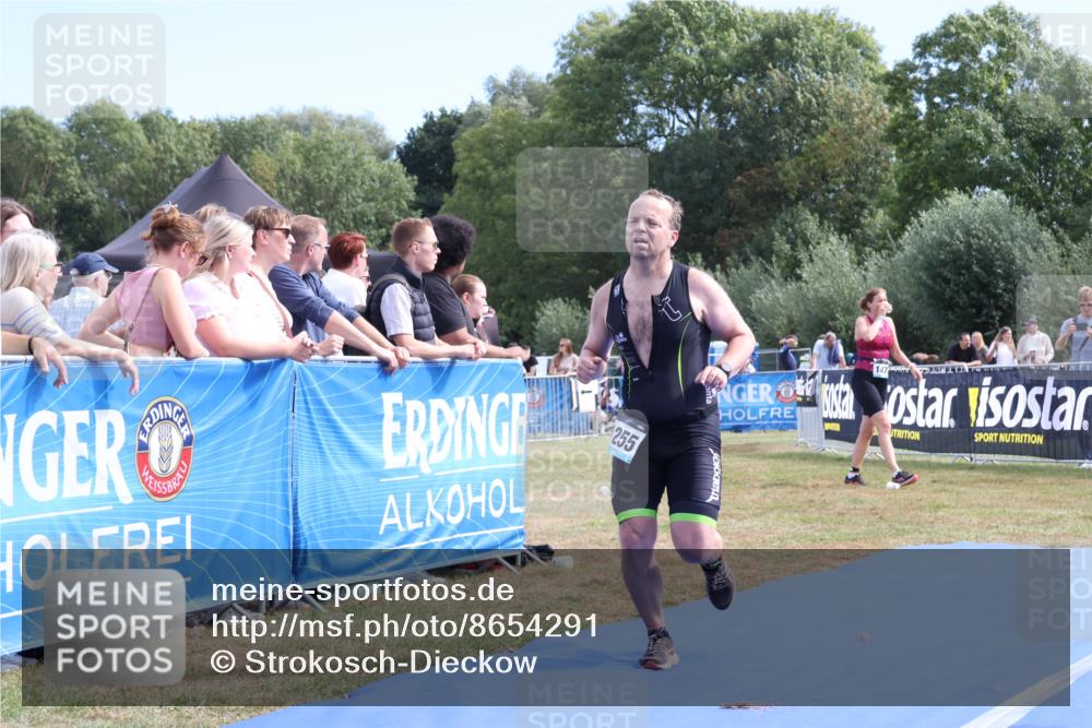 31.08.2025 - Elbe Triathlon Hamburg Strokosch-Dieckow http://msf.ph/oto/8654291 31.08.2025 11:34:01 Ziel 1255 meine-sportfotos.de