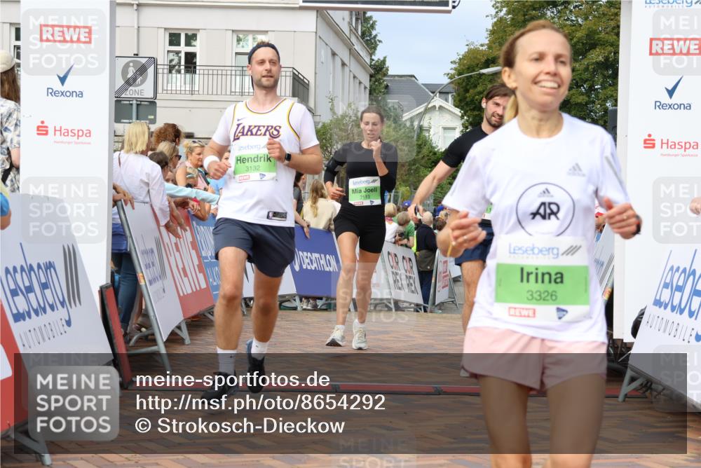 31.08.2025 - 21. Blankeneser Heldenlauf Strokosch-Dieckow http://msf.ph/oto/8654292 31.08.2025 11:04:40 Ziel 3132, 3113, 3112, 3697, 3326, 3017 meine-sportfotos.de
