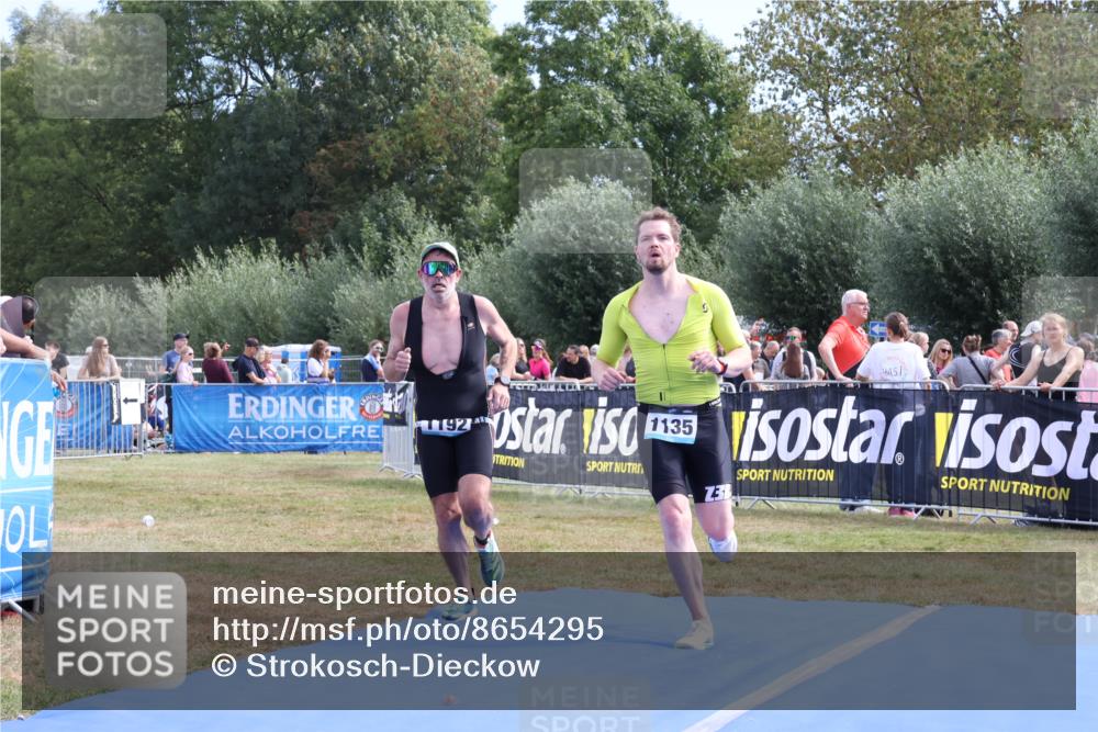 31.08.2025 - Elbe Triathlon Hamburg Strokosch-Dieckow http://msf.ph/oto/8654295 31.08.2025 11:34:13 Ziel 1135, 1192 meine-sportfotos.de