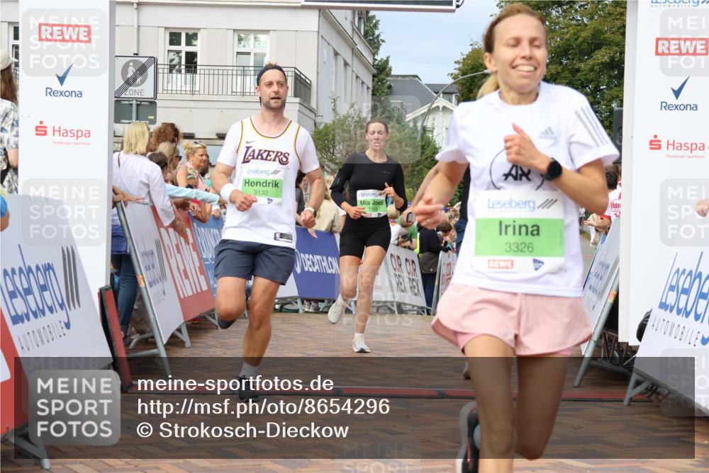 31.08.2025 - 21. Blankeneser Heldenlauf Strokosch-Dieckow http://msf.ph/oto/8654296 31.08.2025 11:04:40 Ziel 3132, 3113, 3112, 3697, 3326, 3017 meine-sportfotos.de