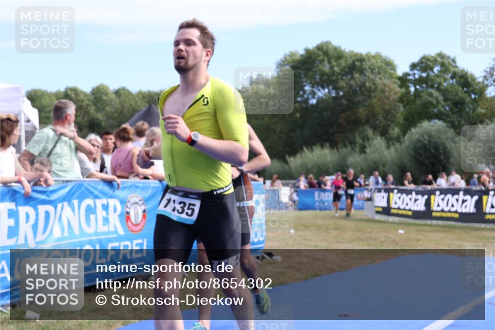 31.08.2025 - Elbe Triathlon Hamburg Strokosch-Dieckow http://msf.ph/oto/8654302 31.08.2025 11:34:15 Ziel 830, 1135, 1159, 1192, 1291 meine-sportfotos.de