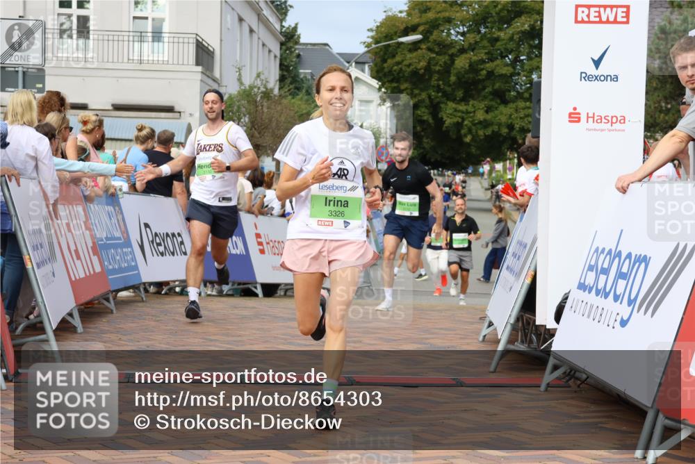 31.08.2025 - 21. Blankeneser Heldenlauf Strokosch-Dieckow http://msf.ph/oto/8654303 31.08.2025 11:04:39 Ziel 3132, 3113, 3112, 3697, 3326 meine-sportfotos.de