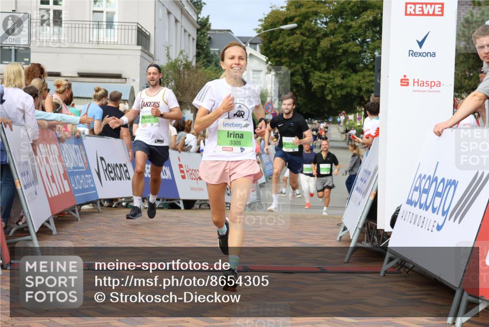 31.08.2025 - 21. Blankeneser Heldenlauf Strokosch-Dieckow http://msf.ph/oto/8654305 31.08.2025 11:04:39 Ziel 3132, 3113, 3112, 3697, 3326 meine-sportfotos.de