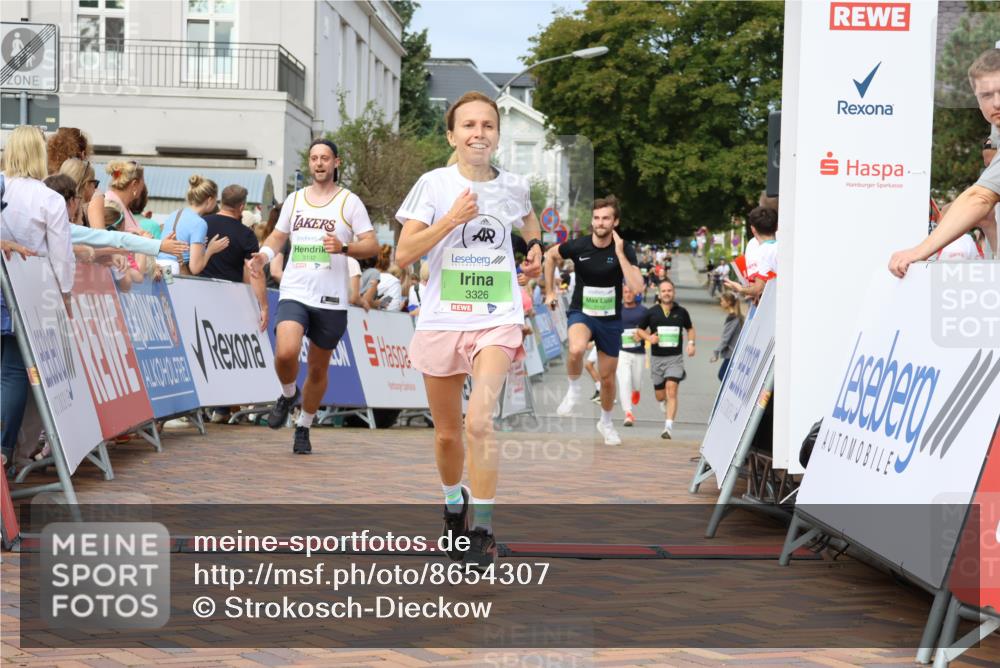 31.08.2025 - 21. Blankeneser Heldenlauf Strokosch-Dieckow http://msf.ph/oto/8654307 31.08.2025 11:04:39 Ziel 3132, 3113, 3112, 3697, 3326 meine-sportfotos.de