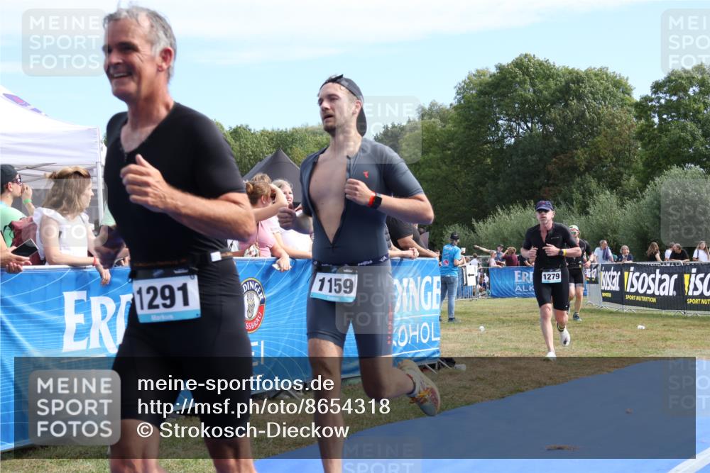 31.08.2025 - Elbe Triathlon Hamburg Strokosch-Dieckow http://msf.ph/oto/8654318 31.08.2025 11:34:24 Ziel 830, 1134, 1159, 1279, 1286, 1291 meine-sportfotos.de