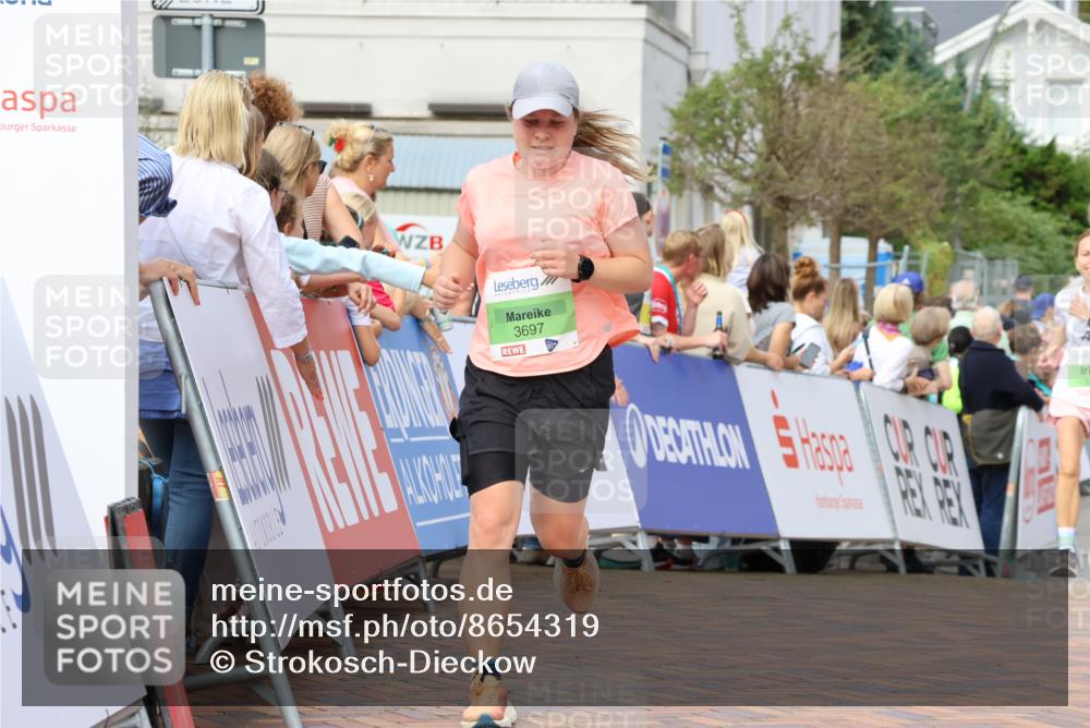 31.08.2025 - 21. Blankeneser Heldenlauf Strokosch-Dieckow http://msf.ph/oto/8654319 31.08.2025 11:04:35 Ziel 3202, 3132, 3697, 3326, 3418 meine-sportfotos.de