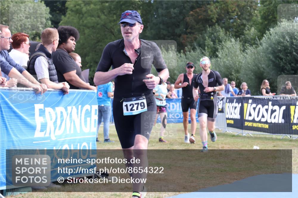31.08.2025 - Elbe Triathlon Hamburg Strokosch-Dieckow http://msf.ph/oto/8654322 31.08.2025 11:34:26 Ziel 830, 1134, 1159, 1279, 1286, 1291 meine-sportfotos.de