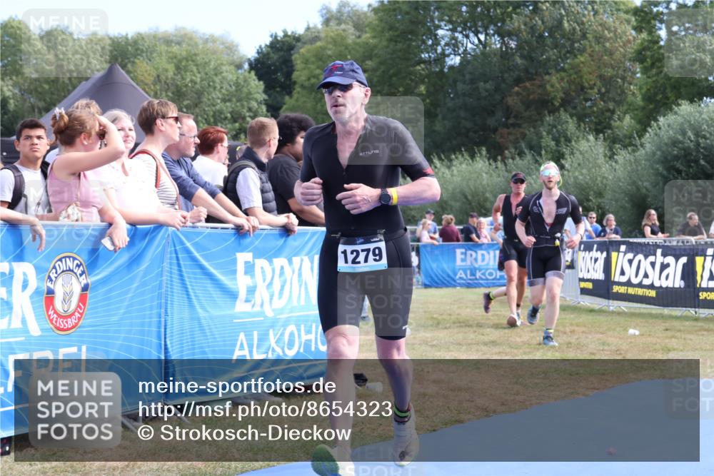 31.08.2025 - Elbe Triathlon Hamburg Strokosch-Dieckow http://msf.ph/oto/8654323 31.08.2025 11:34:26 Ziel 830, 1134, 1159, 1279, 1286, 1291 meine-sportfotos.de