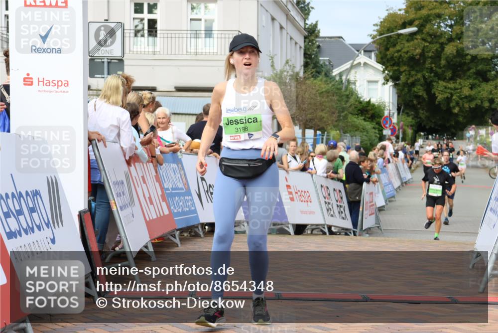 31.08.2025 - 21. Blankeneser Heldenlauf Strokosch-Dieckow http://msf.ph/oto/8654348 31.08.2025 11:04:23 Ziel 3635, 3198 meine-sportfotos.de