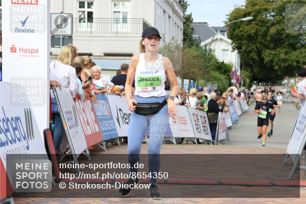 31.08.2025 - 21. Blankeneser Heldenlauf Strokosch-Dieckow http://msf.ph/oto/8654350 31.08.2025 11:04:23 Ziel 3635, 3198 meine-sportfotos.de