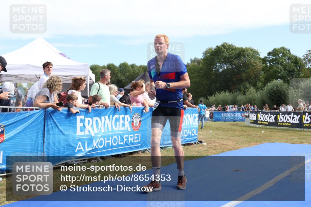 31.08.2025 - Elbe Triathlon Hamburg Strokosch-Dieckow http://msf.ph/oto/8654353 31.08.2025 11:34:52 Ziel 1116, 1207 meine-sportfotos.de