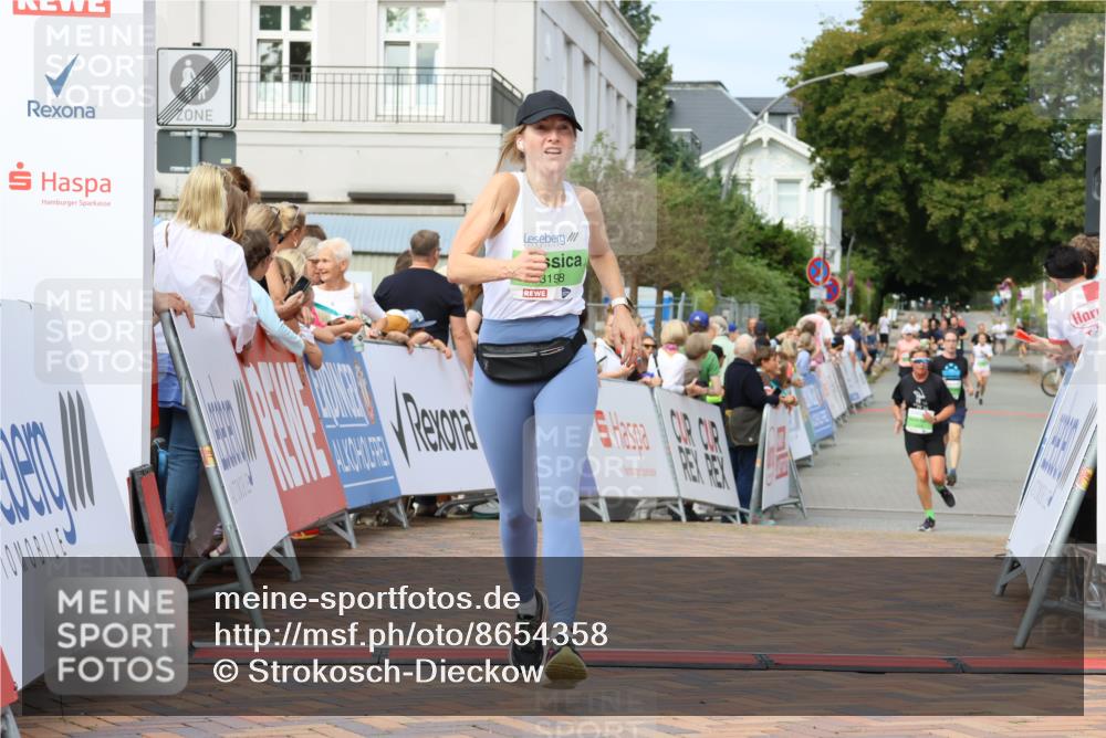 31.08.2025 - 21. Blankeneser Heldenlauf Strokosch-Dieckow http://msf.ph/oto/8654358 31.08.2025 11:04:23 Ziel 3635, 3198 meine-sportfotos.de