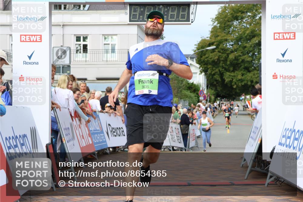 31.08.2025 - 21. Blankeneser Heldenlauf Strokosch-Dieckow http://msf.ph/oto/8654365 31.08.2025 11:04:18 Ziel 3635, 3198 meine-sportfotos.de