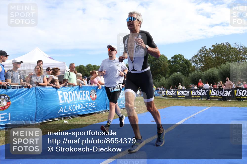 31.08.2025 - Elbe Triathlon Hamburg Strokosch-Dieckow http://msf.ph/oto/8654379 31.08.2025 11:35:18 Ziel 666, 1156, 1305 meine-sportfotos.de