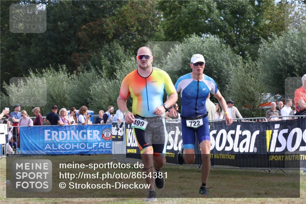 31.08.2025 - Elbe Triathlon Hamburg Strokosch-Dieckow http://msf.ph/oto/8654381 31.08.2025 11:35:25 Ziel 499, 722 meine-sportfotos.de