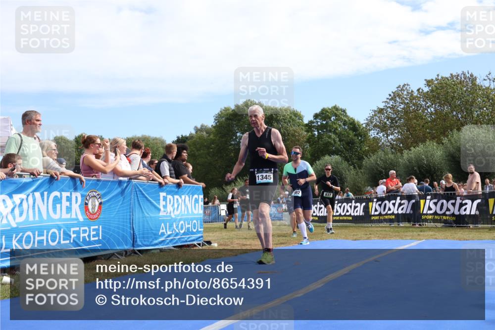 31.08.2025 - Elbe Triathlon Hamburg Strokosch-Dieckow http://msf.ph/oto/8654391 31.08.2025 11:35:54 Ziel 413, 829, 837, 992, 1089, 1186 meine-sportfotos.de