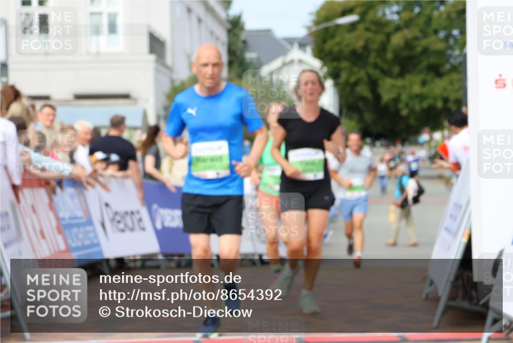 31.08.2025 - 21. Blankeneser Heldenlauf Strokosch-Dieckow http://msf.ph/oto/8654392 31.08.2025 11:04:06 Ziel 3131, 3567, 3362, 3052, 3051, 3303, 3256, 3328 meine-sportfotos.de