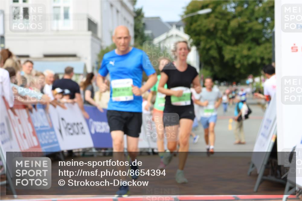 31.08.2025 - 21. Blankeneser Heldenlauf Strokosch-Dieckow http://msf.ph/oto/8654394 31.08.2025 11:04:06 Ziel 3131, 3567, 3362, 3052, 3051, 3303, 3256, 3328 meine-sportfotos.de