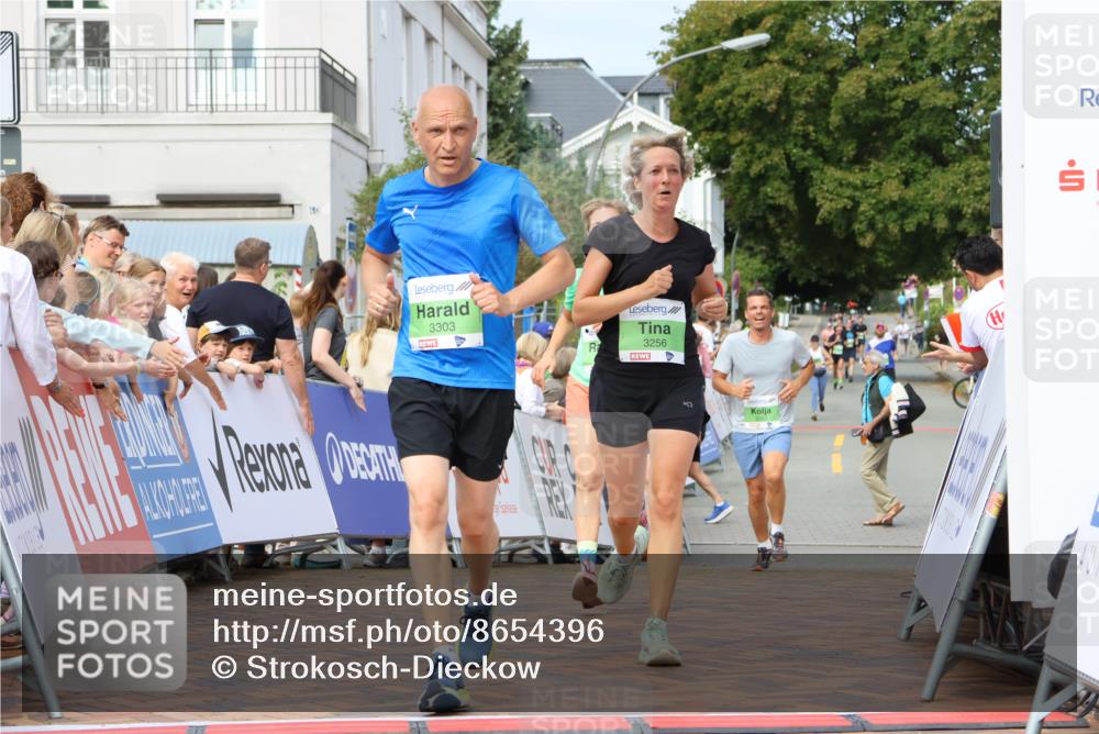 31.08.2025 - 21. Blankeneser Heldenlauf Strokosch-Dieckow http://msf.ph/oto/8654396 31.08.2025 11:04:06 Ziel 3131, 3567, 3362, 3052, 3051, 3303, 3256, 3328 meine-sportfotos.de