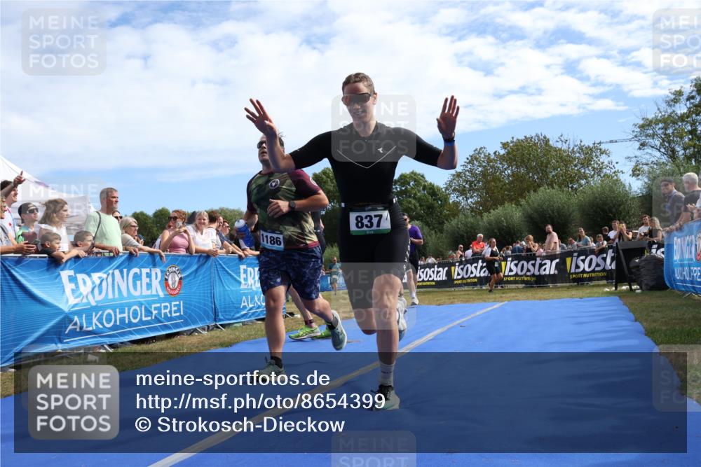 31.08.2025 - Elbe Triathlon Hamburg Strokosch-Dieckow http://msf.ph/oto/8654399 31.08.2025 11:35:58 Ziel 413, 837, 992, 1089, 1186, 1199 meine-sportfotos.de