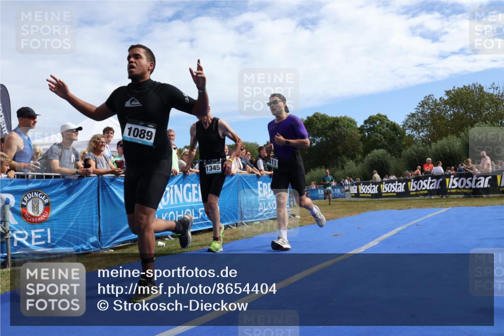 31.08.2025 - Elbe Triathlon Hamburg Strokosch-Dieckow http://msf.ph/oto/8654404 31.08.2025 11:36:00 Ziel 413, 837, 992, 1089, 1186, 1199 meine-sportfotos.de