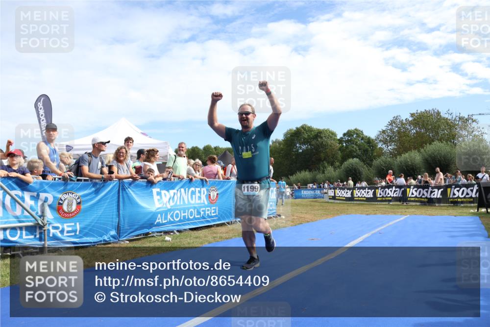 31.08.2025 - Elbe Triathlon Hamburg Strokosch-Dieckow http://msf.ph/oto/8654409 31.08.2025 11:36:06 Ziel 1199 meine-sportfotos.de