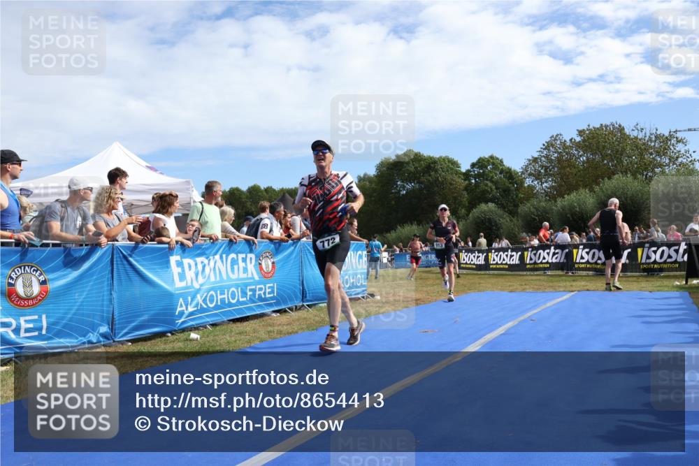 31.08.2025 - Elbe Triathlon Hamburg Strokosch-Dieckow http://msf.ph/oto/8654413 31.08.2025 11:36:16 Ziel 772, 913 meine-sportfotos.de