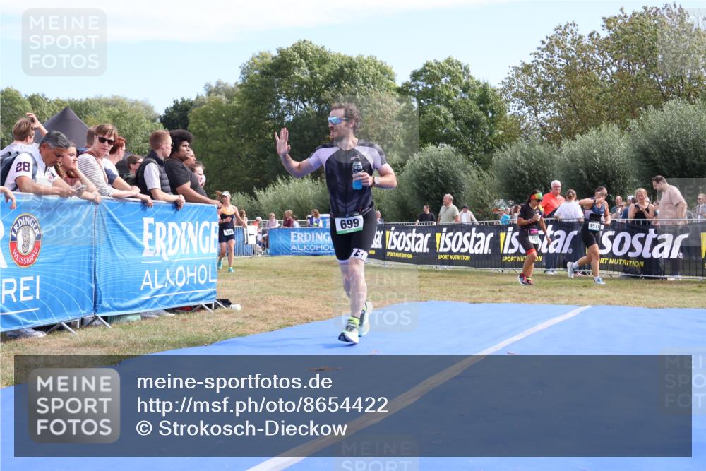 31.08.2025 - Elbe Triathlon Hamburg Strokosch-Dieckow http://msf.ph/oto/8654422 31.08.2025 11:36:31 Ziel 699, 1250 meine-sportfotos.de