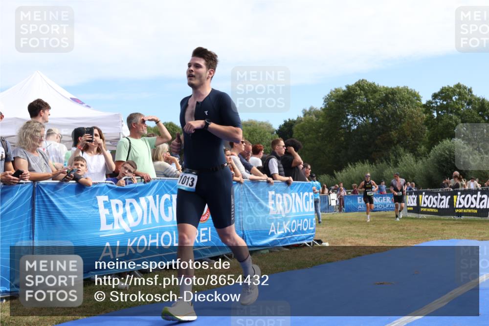 31.08.2025 - Elbe Triathlon Hamburg Strokosch-Dieckow http://msf.ph/oto/8654432 31.08.2025 11:36:46 Ziel 703, 848, 1013, 1217 meine-sportfotos.de