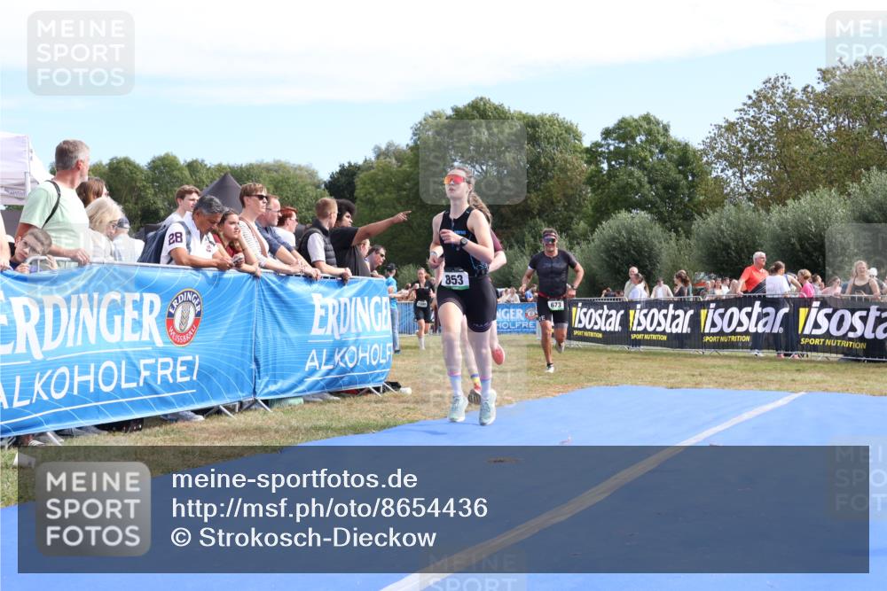 31.08.2025 - Elbe Triathlon Hamburg Strokosch-Dieckow http://msf.ph/oto/8654436 31.08.2025 11:36:57 Ziel 508, 530, 673, 848, 853, 884, 1217 meine-sportfotos.de