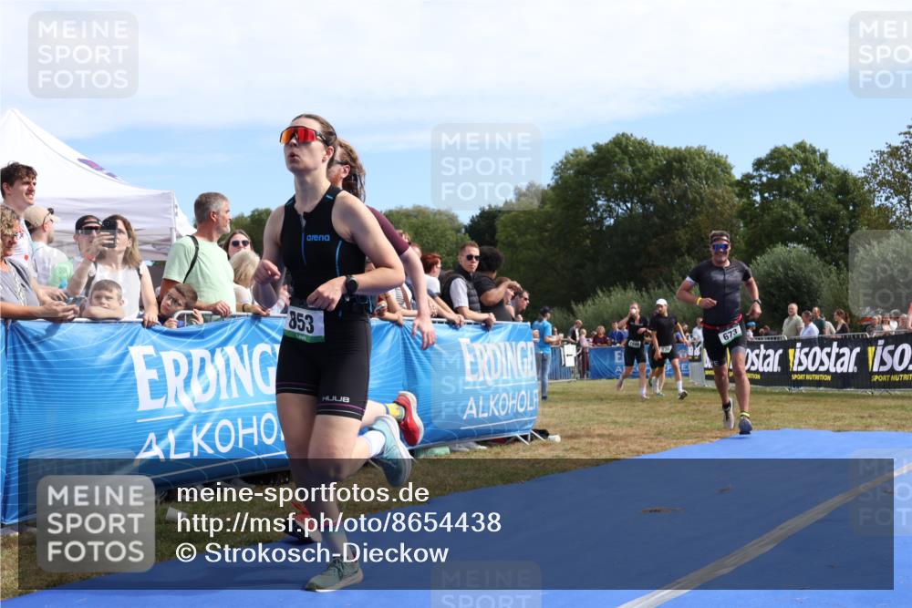 31.08.2025 - Elbe Triathlon Hamburg Strokosch-Dieckow http://msf.ph/oto/8654438 31.08.2025 11:36:58 Ziel 508, 530, 673, 786, 853, 884, 1217 meine-sportfotos.de