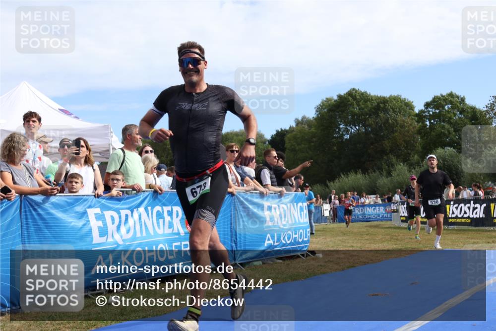 31.08.2025 - Elbe Triathlon Hamburg Strokosch-Dieckow http://msf.ph/oto/8654442 31.08.2025 11:37:00 Ziel 508, 530, 673, 786, 853, 884 meine-sportfotos.de