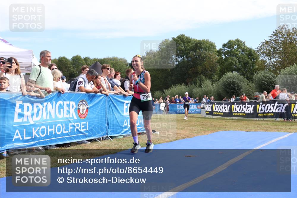31.08.2025 - Elbe Triathlon Hamburg Strokosch-Dieckow http://msf.ph/oto/8654449 31.08.2025 11:37:07 Ziel 530, 786, 797, 884 meine-sportfotos.de