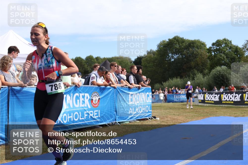 31.08.2025 - Elbe Triathlon Hamburg Strokosch-Dieckow http://msf.ph/oto/8654453 31.08.2025 11:37:08 Ziel 786, 797, 884 meine-sportfotos.de