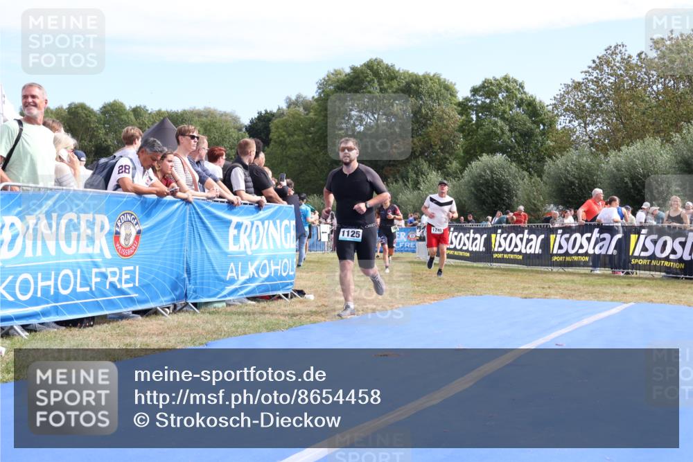 31.08.2025 - Elbe Triathlon Hamburg Strokosch-Dieckow http://msf.ph/oto/8654458 31.08.2025 11:37:18 Ziel 797, 866, 1125, 1242, 1329 meine-sportfotos.de