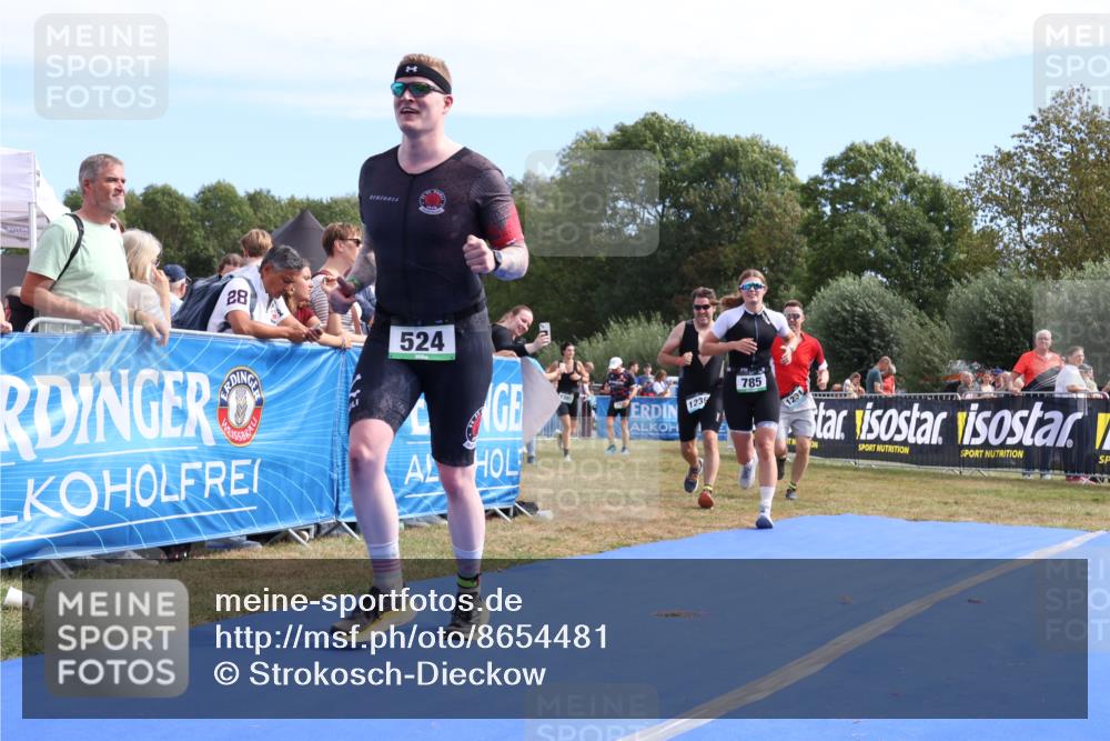 31.08.2025 - Elbe Triathlon Hamburg Strokosch-Dieckow http://msf.ph/oto/8654481 31.08.2025 11:37:40 Ziel 432, 524, 785, 821, 1231, 1236 meine-sportfotos.de