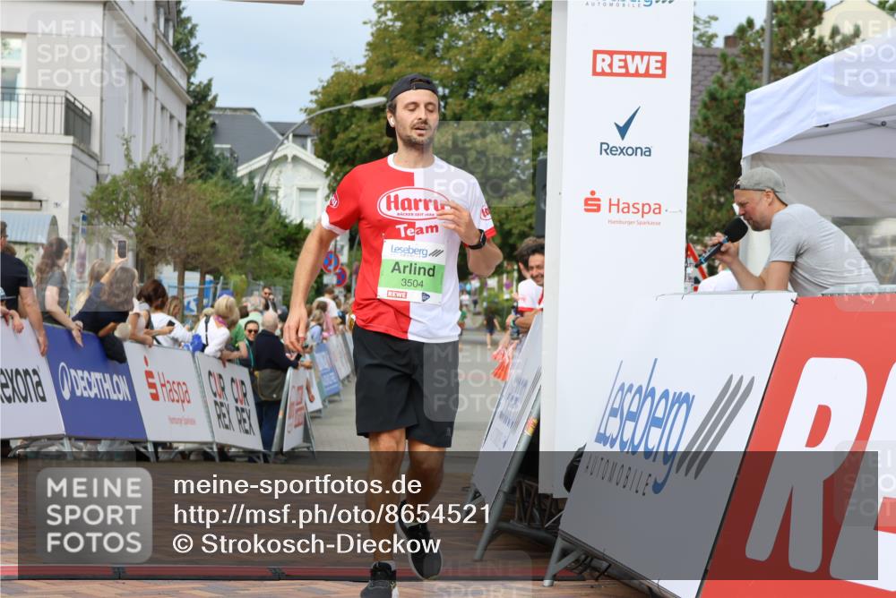 31.08.2025 - 21. Blankeneser Heldenlauf Strokosch-Dieckow http://msf.ph/oto/8654521 31.08.2025 11:03:41 Ziel 3644, 3504 meine-sportfotos.de