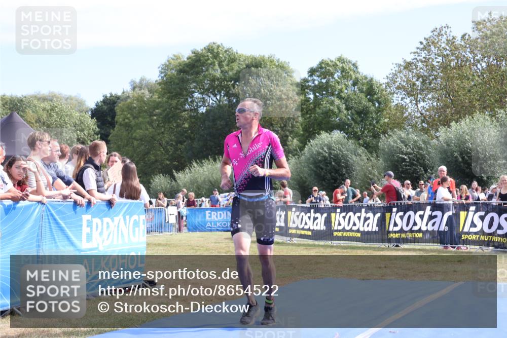 31.08.2025 - Elbe Triathlon Hamburg Strokosch-Dieckow http://msf.ph/oto/8654522 31.08.2025 11:38:36 Ziel 764, 951, 1299 meine-sportfotos.de