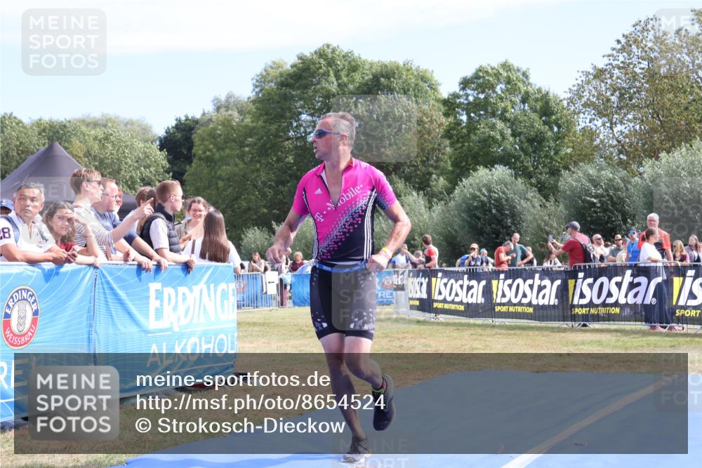 31.08.2025 - Elbe Triathlon Hamburg Strokosch-Dieckow http://msf.ph/oto/8654524 31.08.2025 11:38:36 Ziel 764, 951, 1299 meine-sportfotos.de