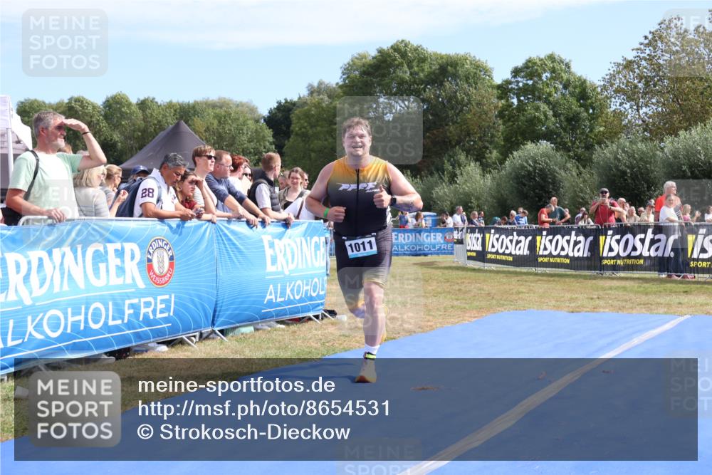 31.08.2025 - Elbe Triathlon Hamburg Strokosch-Dieckow http://msf.ph/oto/8654531 31.08.2025 11:38:46 Ziel 774, 1011 meine-sportfotos.de