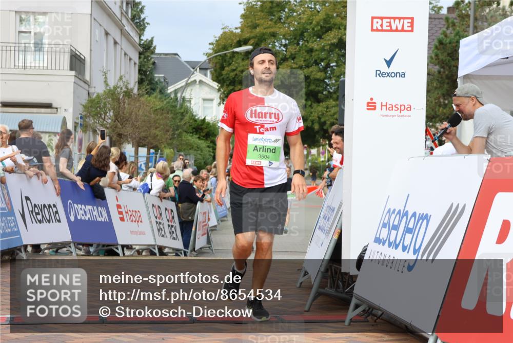 31.08.2025 - 21. Blankeneser Heldenlauf Strokosch-Dieckow http://msf.ph/oto/8654534 31.08.2025 11:03:41 Ziel 3644, 3504 meine-sportfotos.de