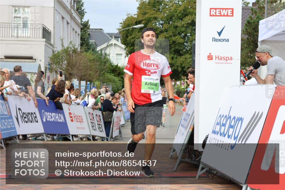 31.08.2025 - 21. Blankeneser Heldenlauf Strokosch-Dieckow http://msf.ph/oto/8654537 31.08.2025 11:03:41 Ziel 3644, 3504 meine-sportfotos.de