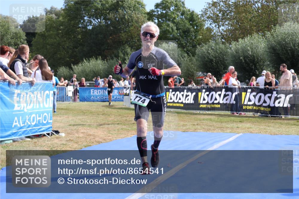 31.08.2025 - Elbe Triathlon Hamburg Strokosch-Dieckow http://msf.ph/oto/8654541 31.08.2025 11:38:54 Ziel 774, 1321 meine-sportfotos.de