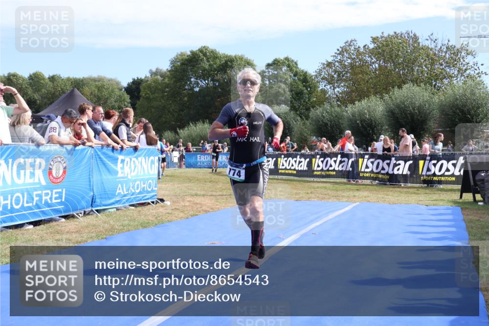 31.08.2025 - Elbe Triathlon Hamburg Strokosch-Dieckow http://msf.ph/oto/8654543 31.08.2025 11:38:55 Ziel 774, 1321 meine-sportfotos.de