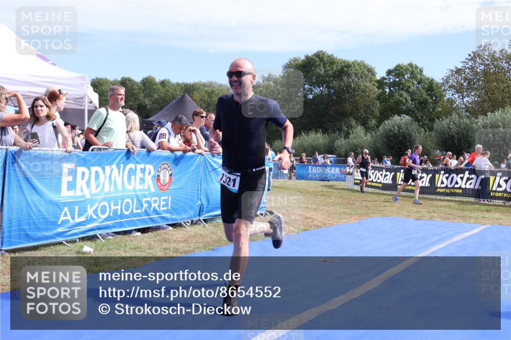 31.08.2025 - Elbe Triathlon Hamburg Strokosch-Dieckow http://msf.ph/oto/8654552 31.08.2025 11:38:58 Ziel 774, 1321 meine-sportfotos.de