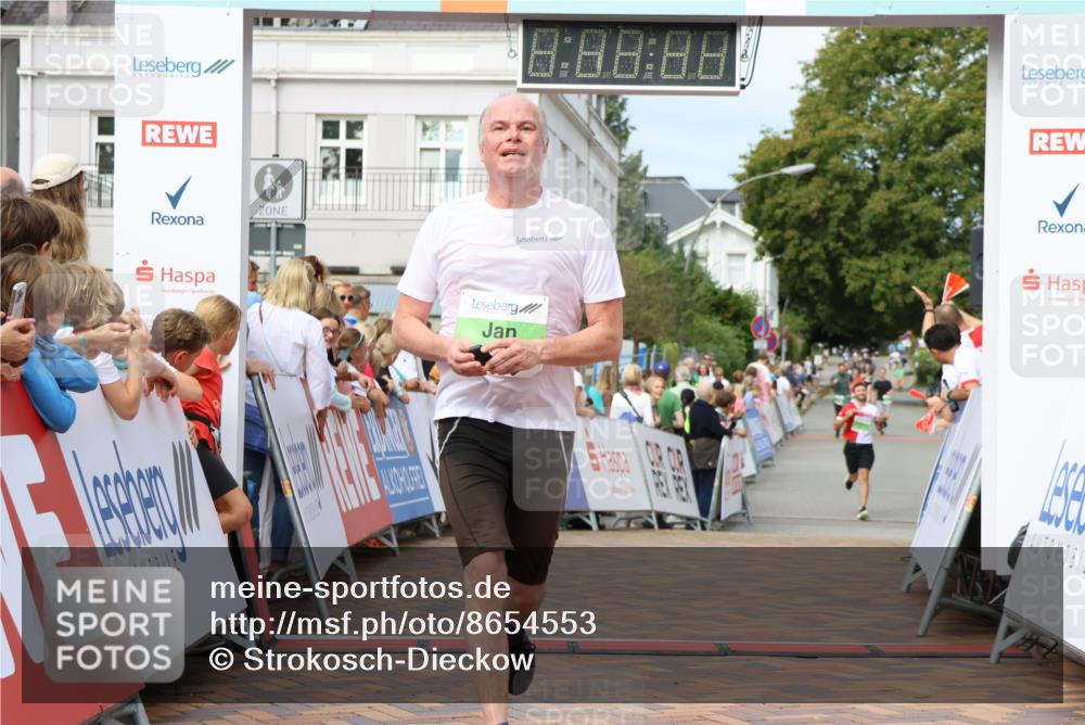 31.08.2025 - 21. Blankeneser Heldenlauf Strokosch-Dieckow http://msf.ph/oto/8654553 31.08.2025 11:03:34 Ziel 3625, 3446, 3302, 3644 meine-sportfotos.de