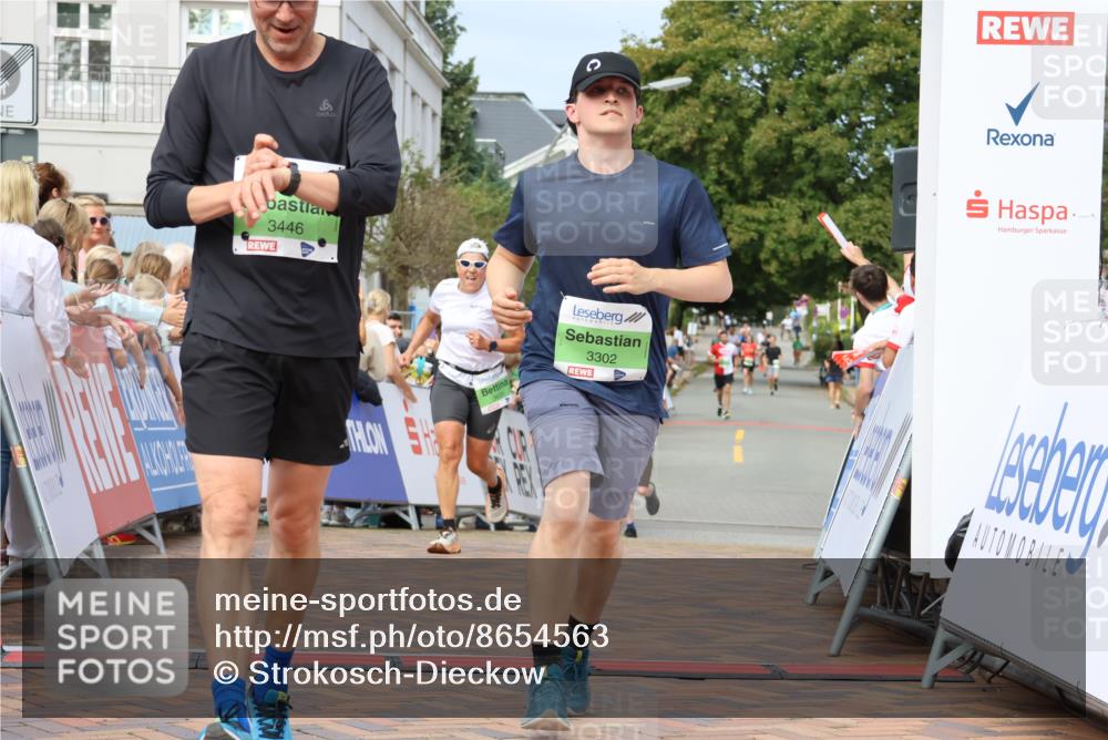 31.08.2025 - 21. Blankeneser Heldenlauf Strokosch-Dieckow http://msf.ph/oto/8654563 31.08.2025 11:03:28 Ziel 3625, 3446, 3373, 3302 meine-sportfotos.de